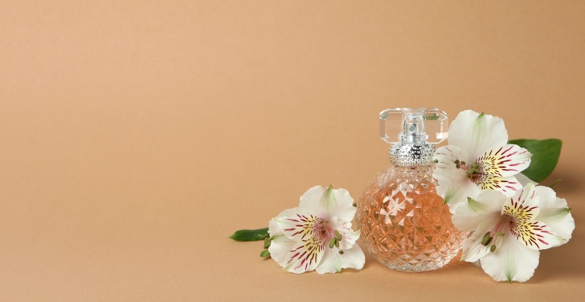 Kwiatowe perfumy. Jakie kwiaty królują w zapachach?